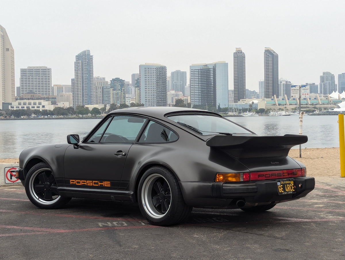 BZ17 - 1986 Porsche 911 Turbo (930)